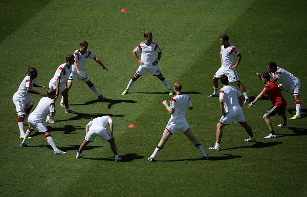 germany-players-warm-up-before-the-2014-world-cup-group